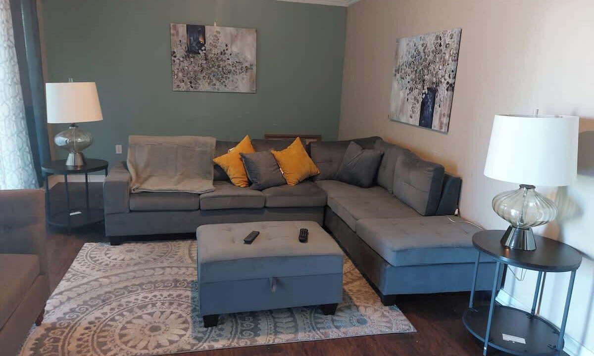 Photo of Livingroom in LaPlace