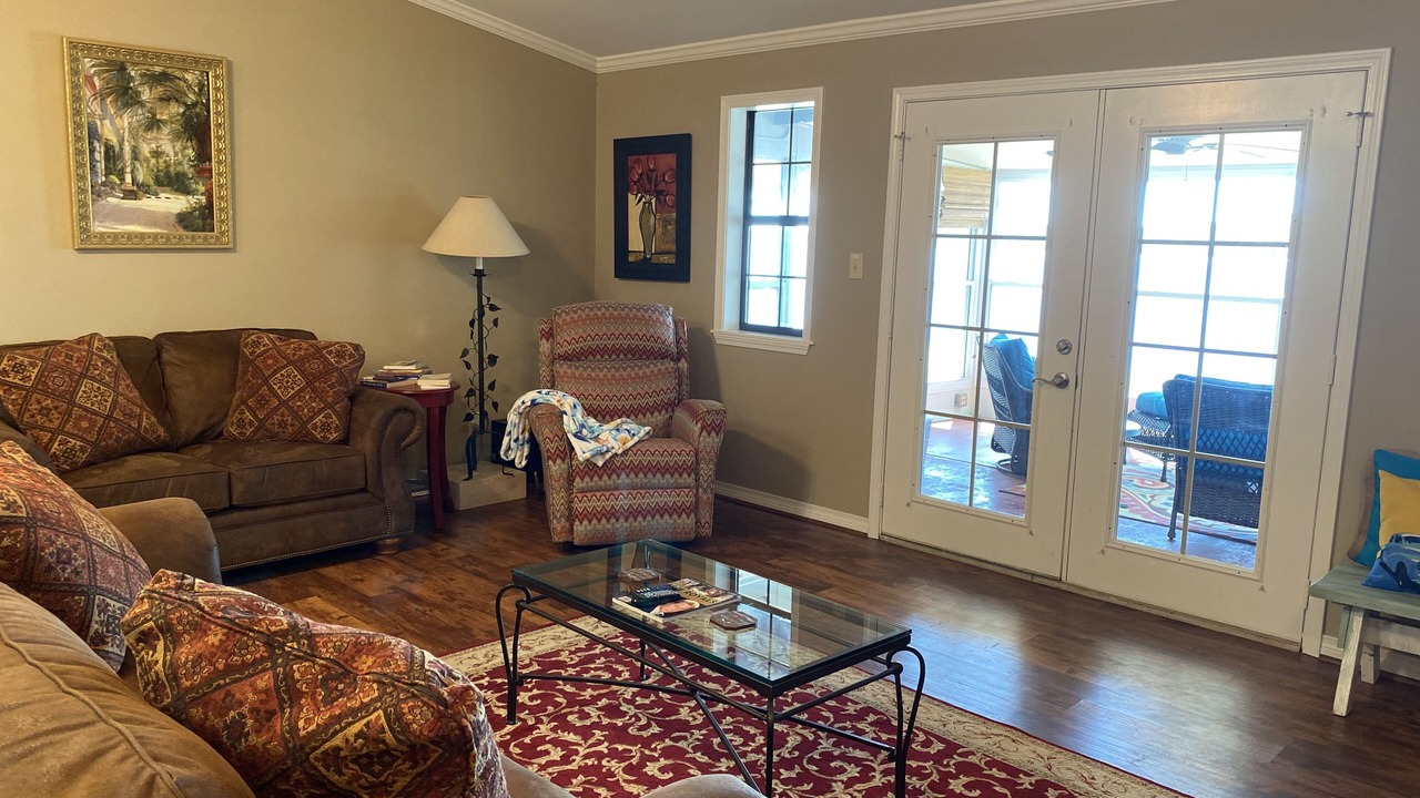 Photo of Livingroom in Farmerville