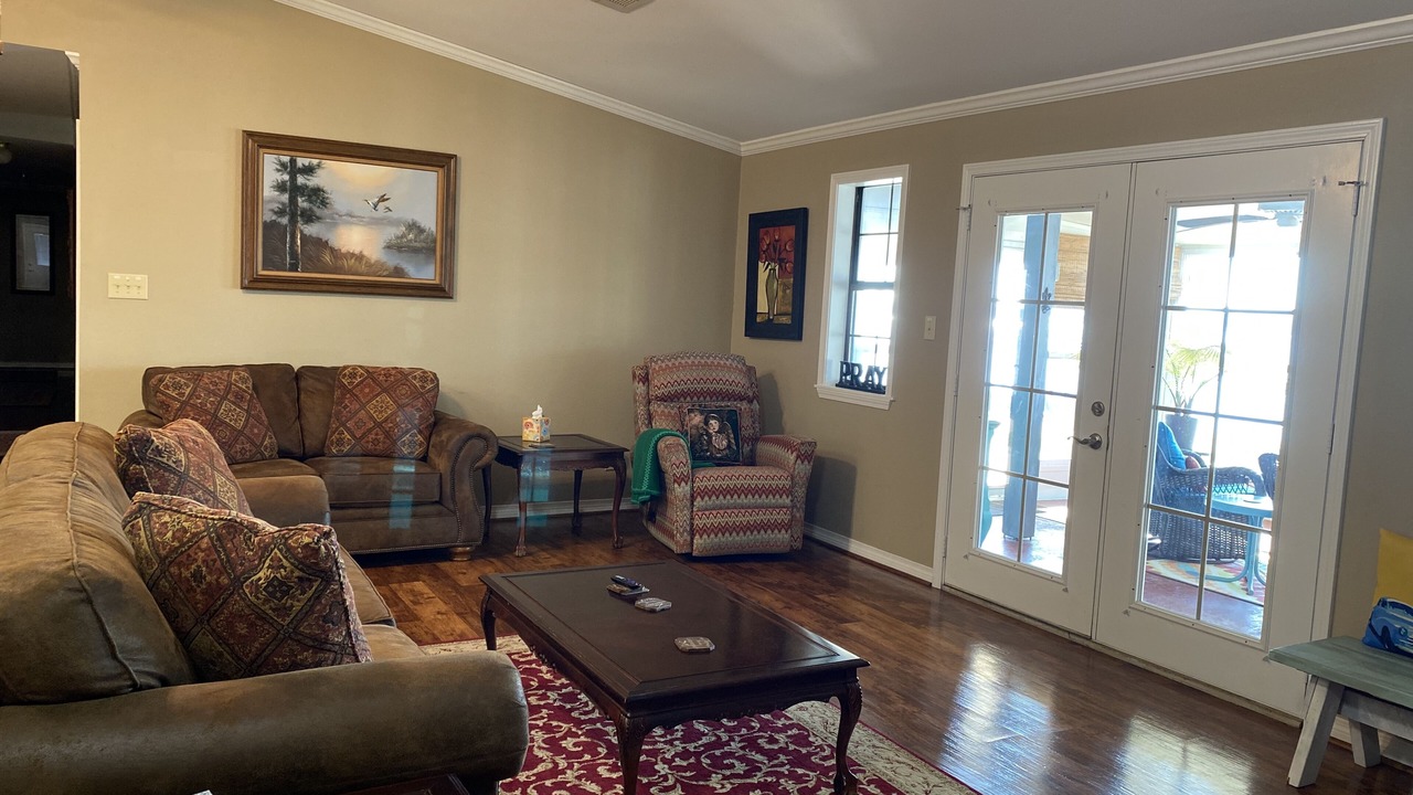 Photo of Livingroom in Farmerville