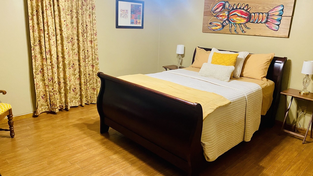Photo of Bedroom in Breaux Bridge