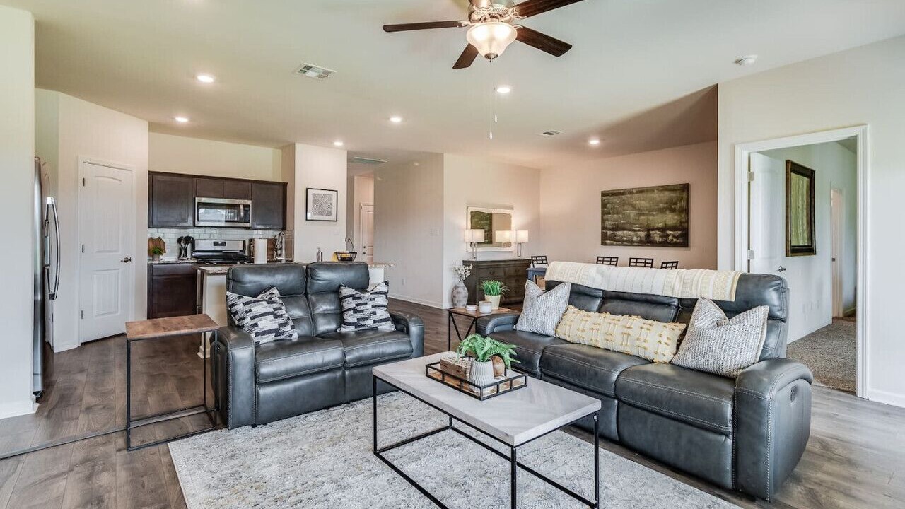 Photo of Livingroom in Lafayette