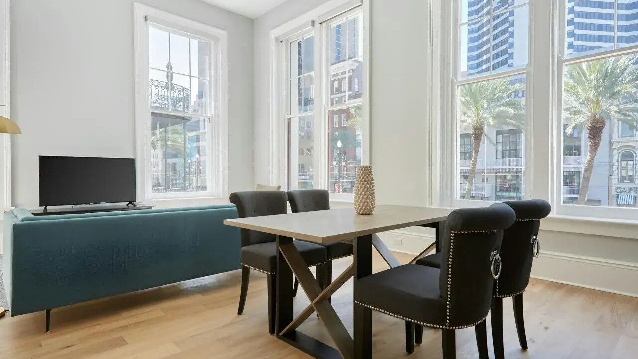 Photo of Livingroom in Central Business District