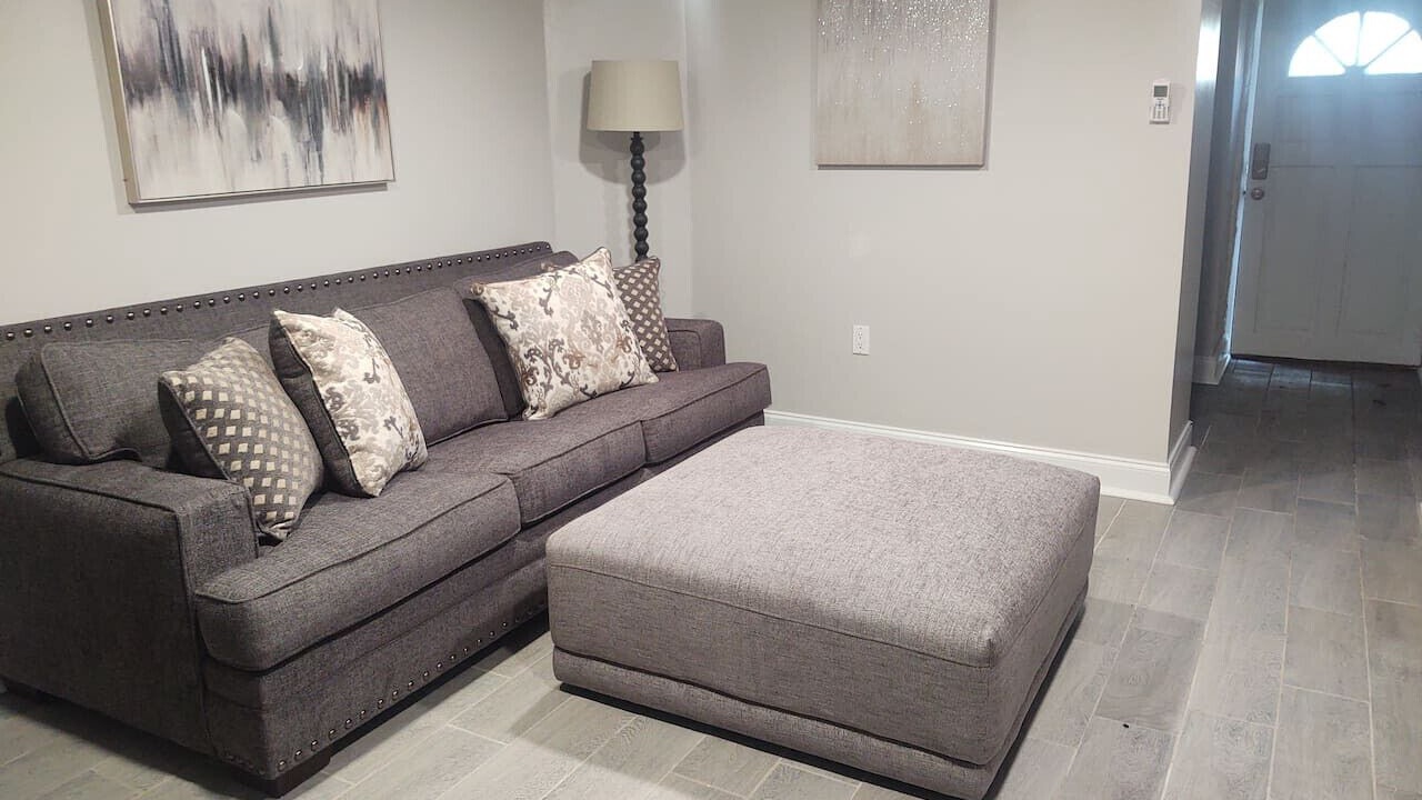 Photo of Livingroom in Holy Cross District