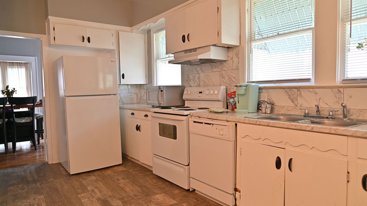 Photo of Kitchen in Highland Historic District