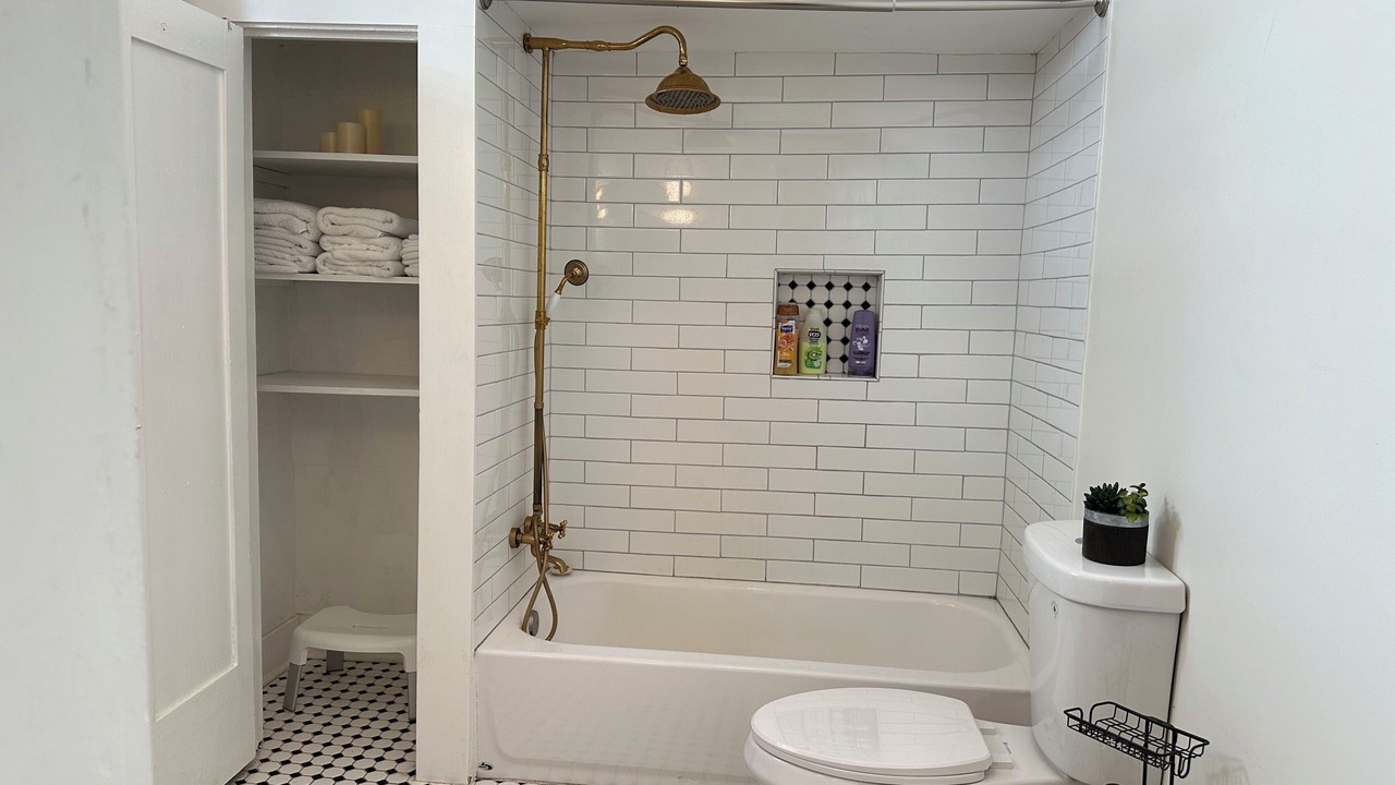 Photo of Bathroom in Mid-City