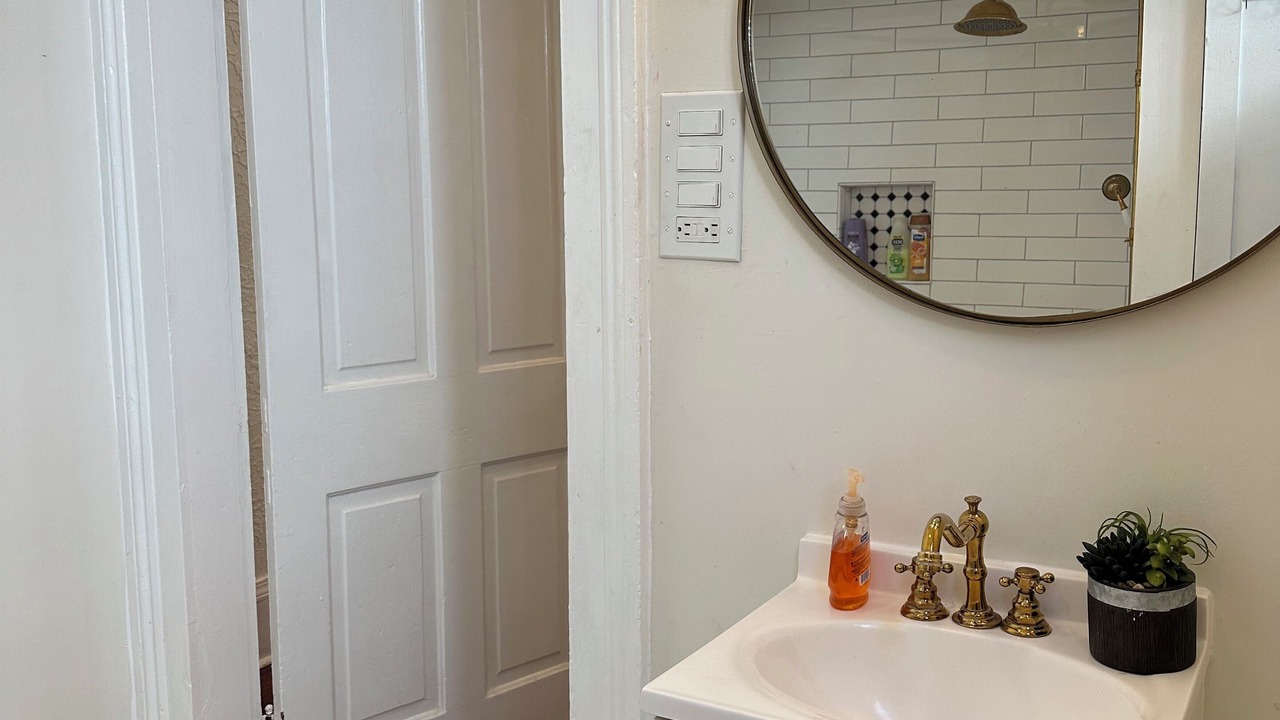 Photo of Bathroom in Mid-City