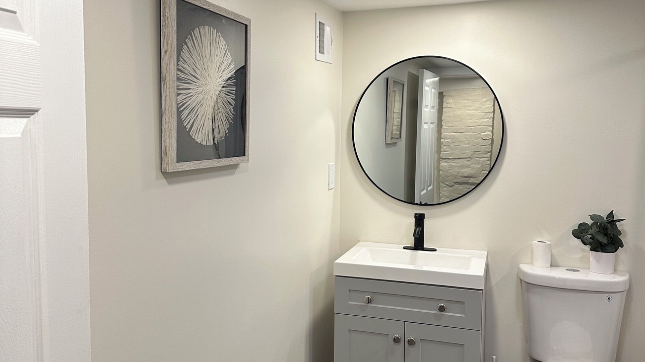 Photo of Bathroom in Mid-City