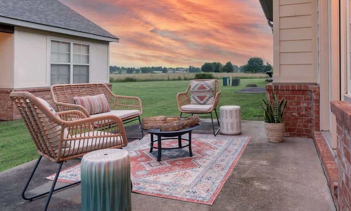 Photo of Outdoor in Fayetteville