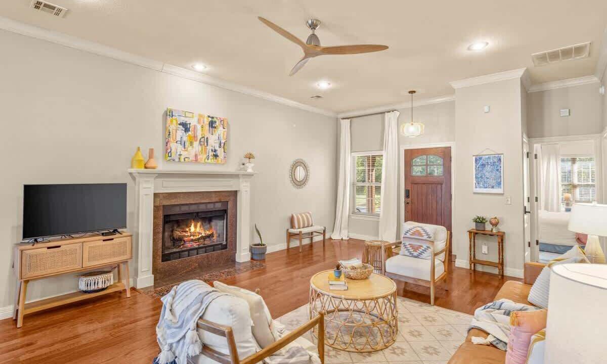 Photo of Livingroom in Fayetteville