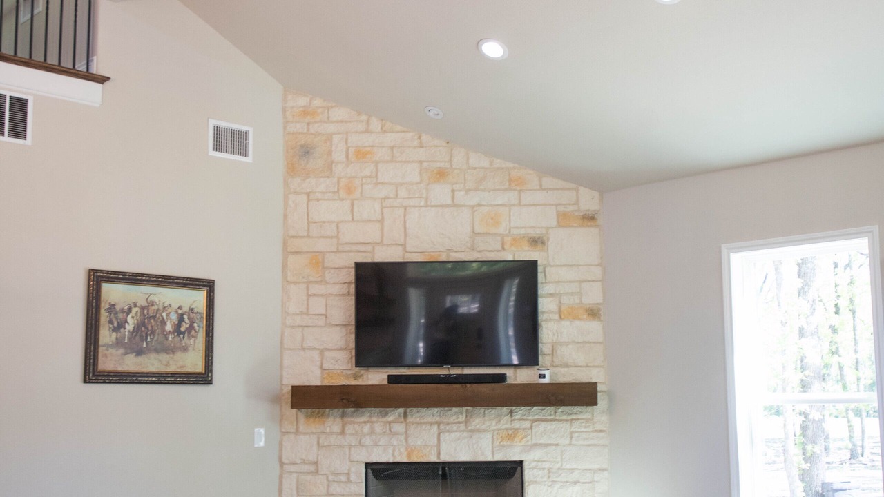 Photo of Livingroom in Quinlan