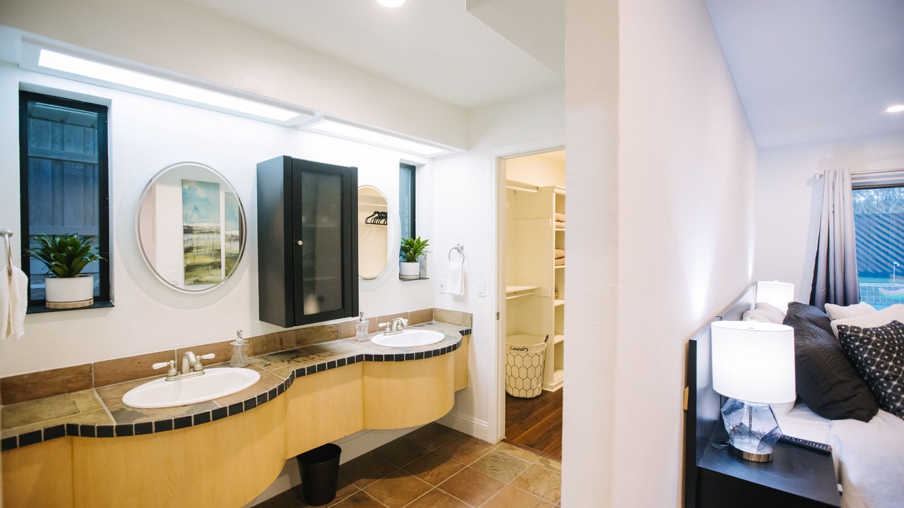 Photo of Bathroom in Lake Highlands