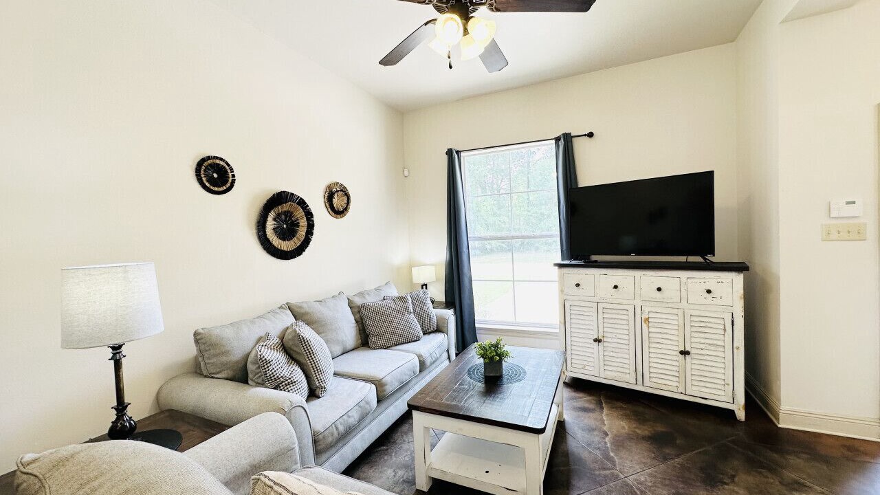 Photo of Livingroom in Pine Grove