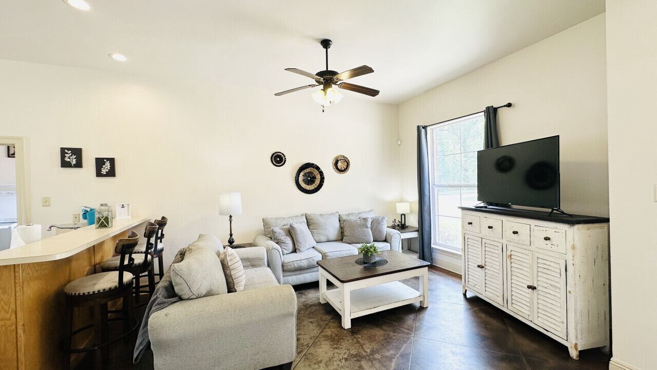 Photo of Livingroom in Pine Grove