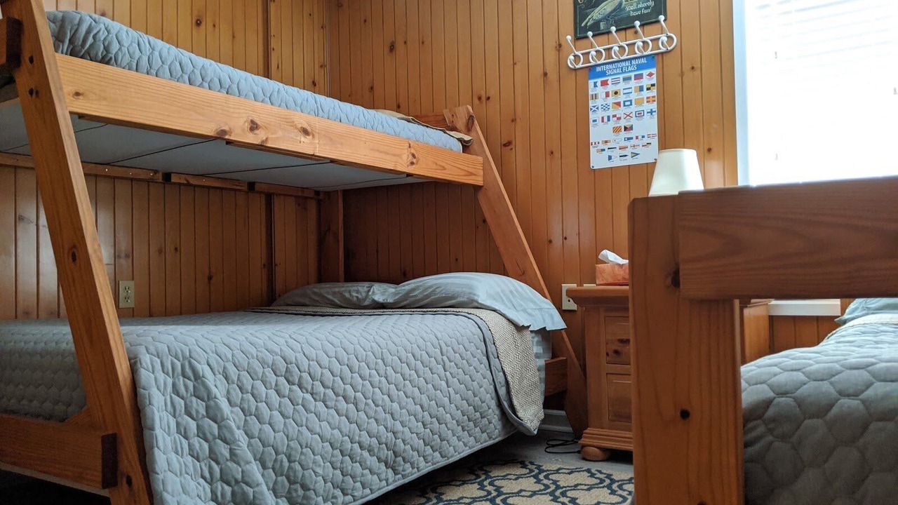 Photo of Bedroom in Chauvin