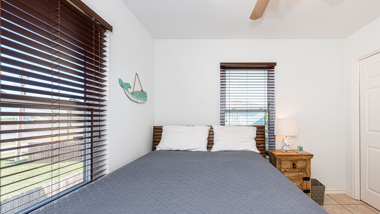 Photo of Bedroom in Leeward Sands