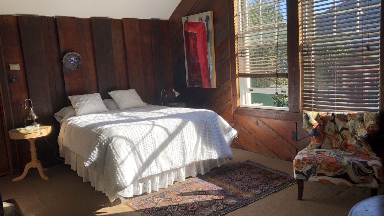 Photo of Bedroom in Audubon