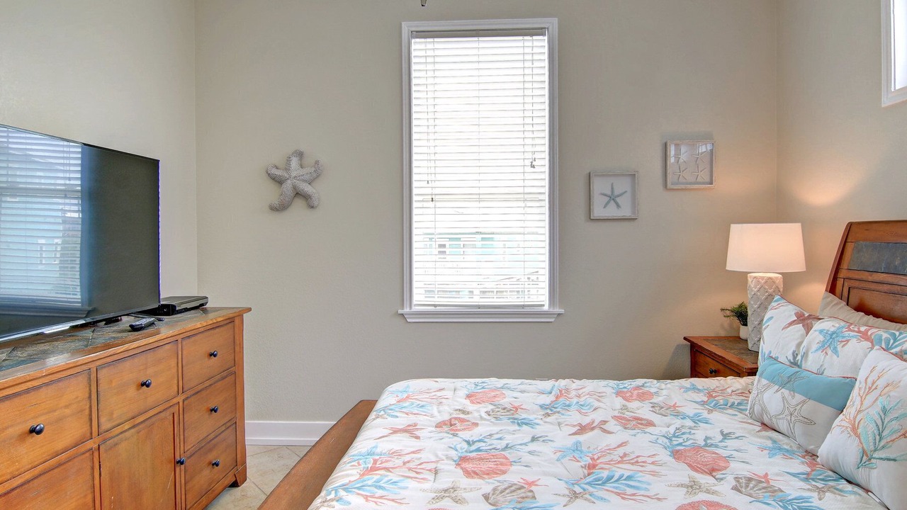 Photo of Bedroom in Sand Point
