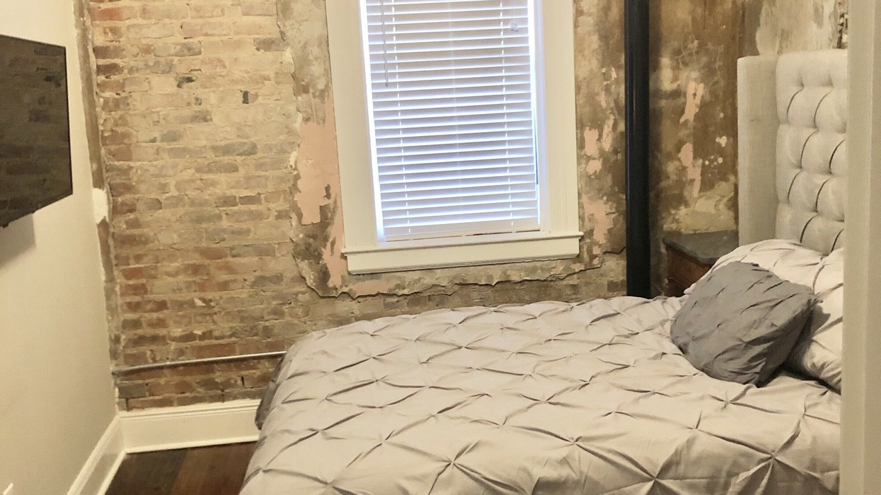 Photo of Bedroom in Crowley