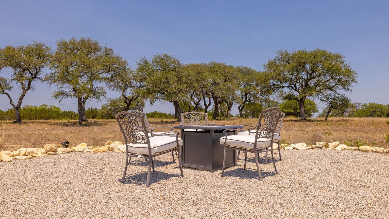 Photo of Outdoor in Round Mountain