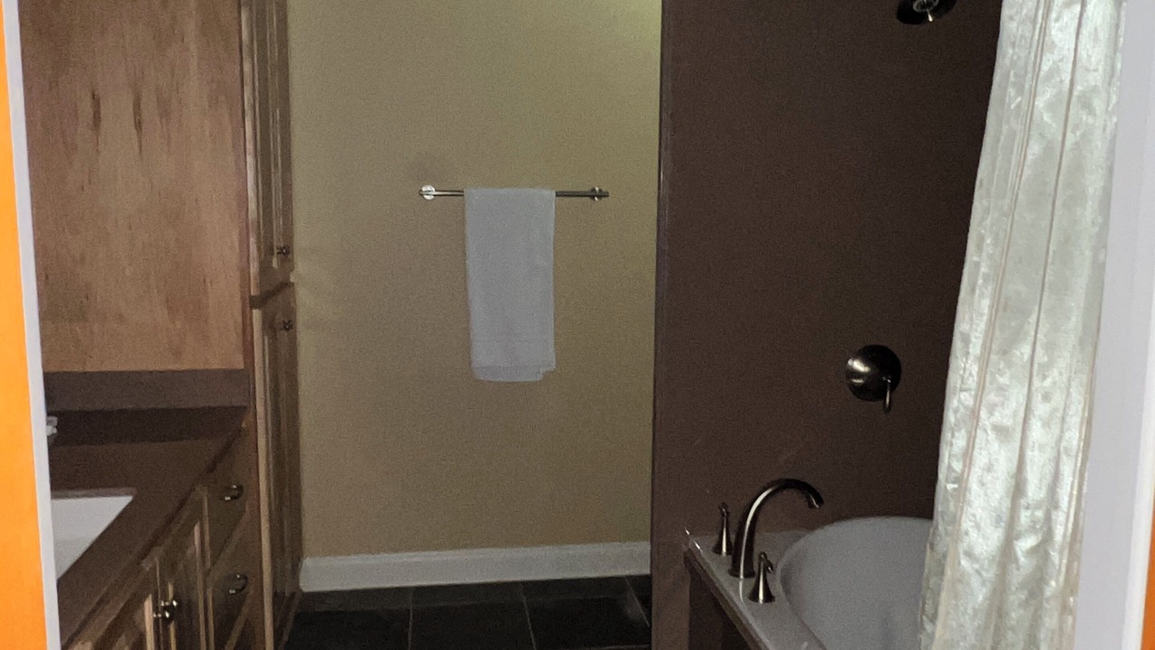 Photo of Bathroom in Port Sulphur