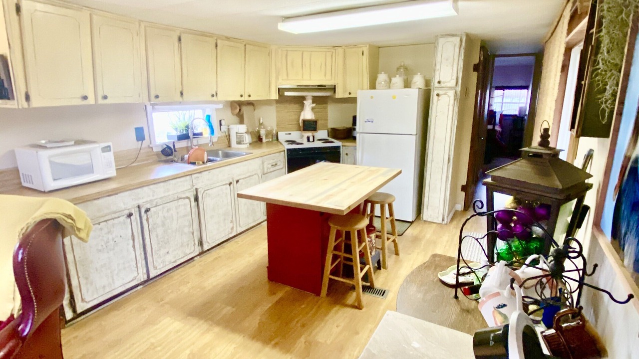 Photo of Kitchen in Lottie