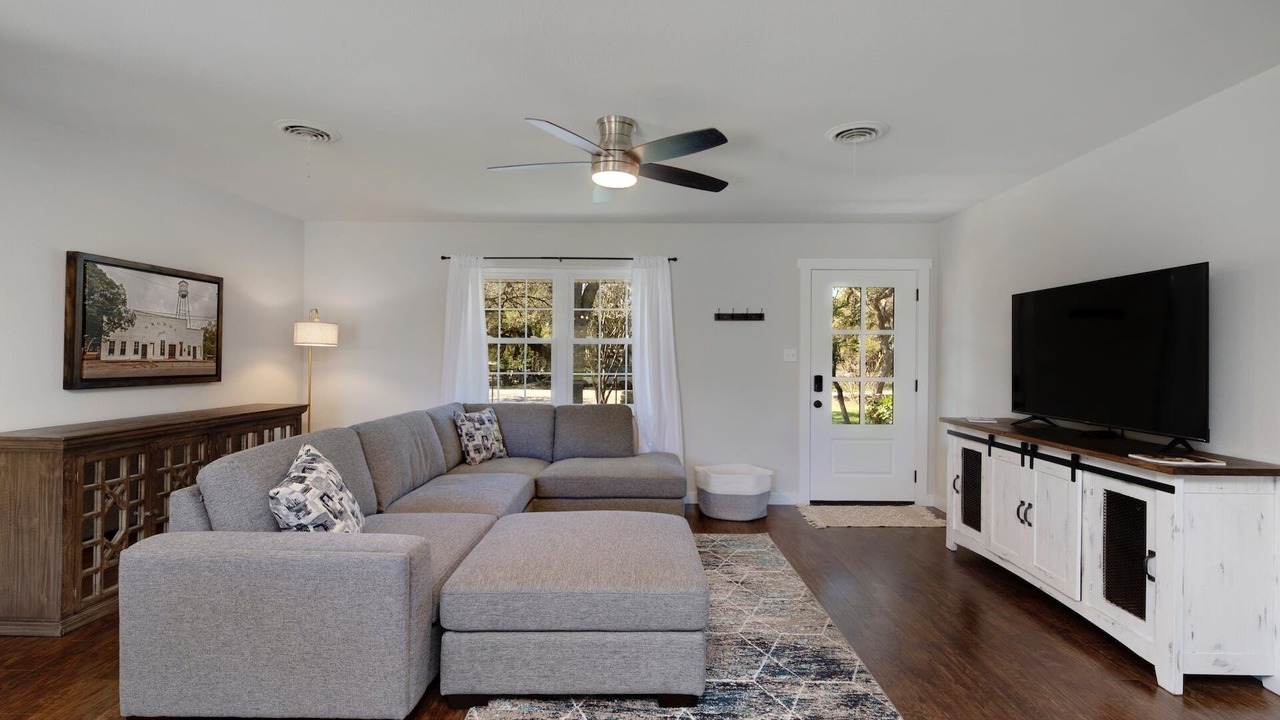 Photo of Bedroom in Dripping Springs