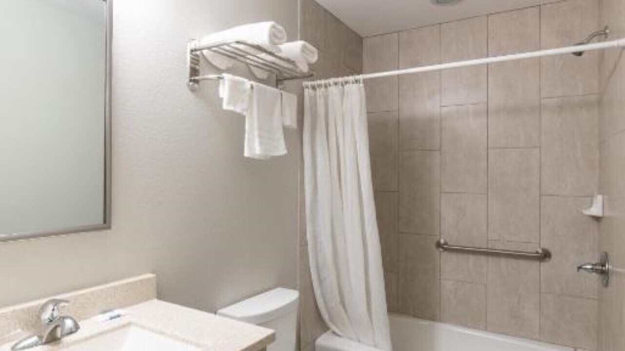 Photo of Bathroom in Park Forest - LA North