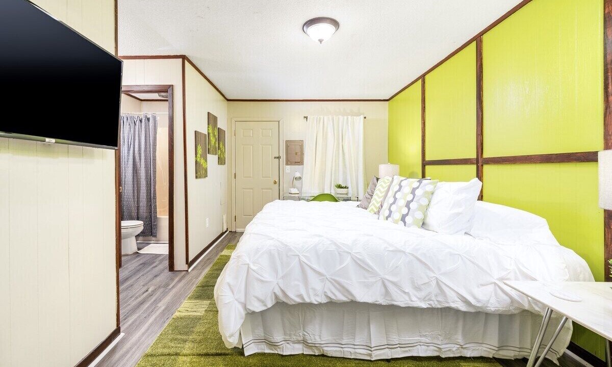 Photo of Bedroom in Pineville