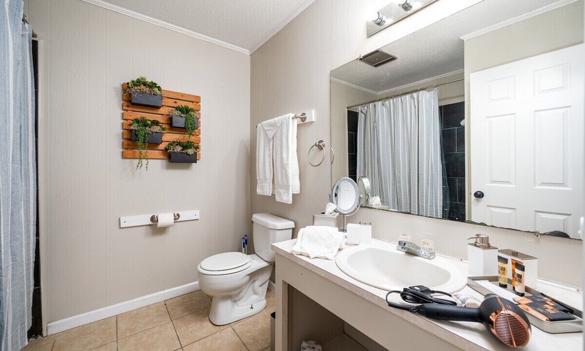 Photo of Bathroom in Pineville
