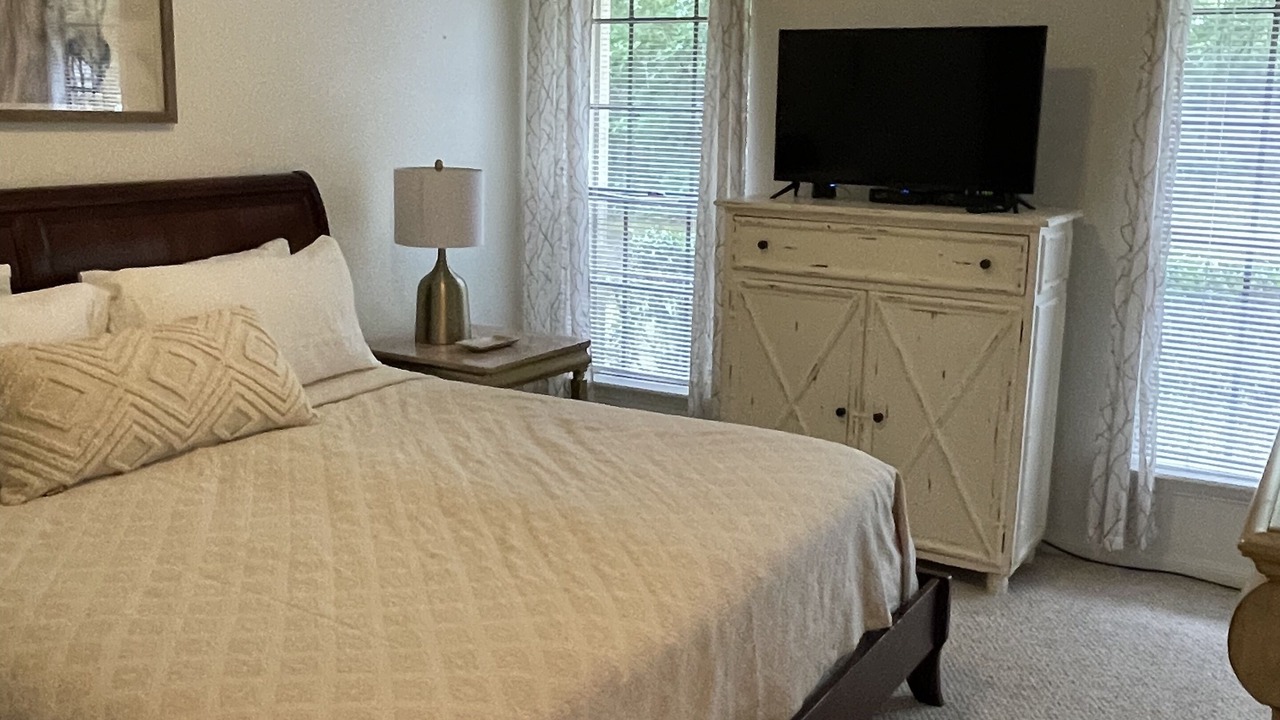 Photo of Bedroom in Mandeville