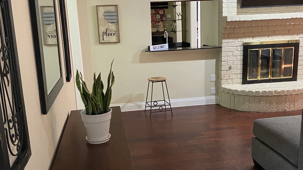Photo of Livingroom in Oak Creek