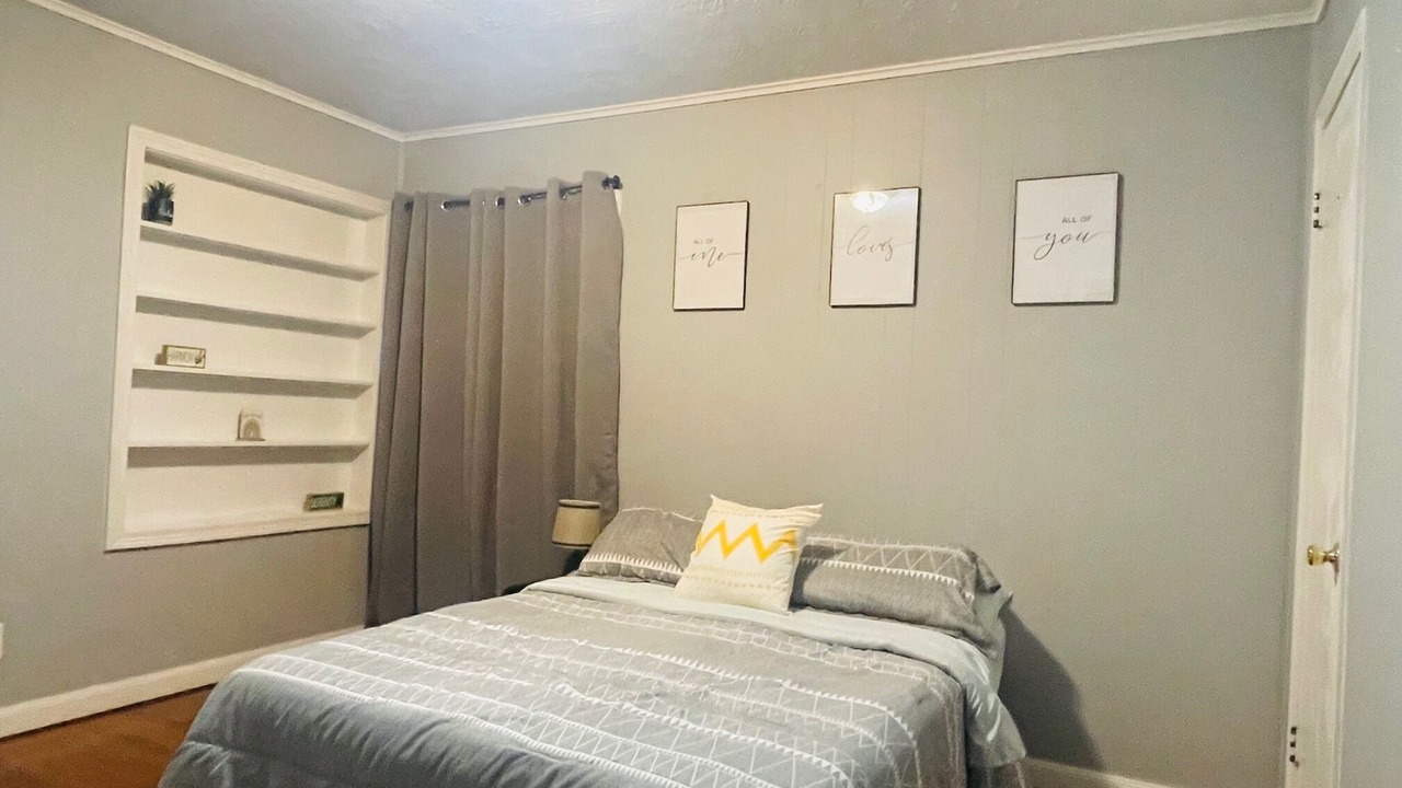 Photo of Bedroom in Westlake