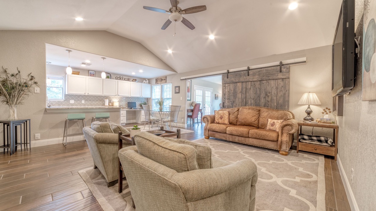 Photo of Livingroom in Mesa Park