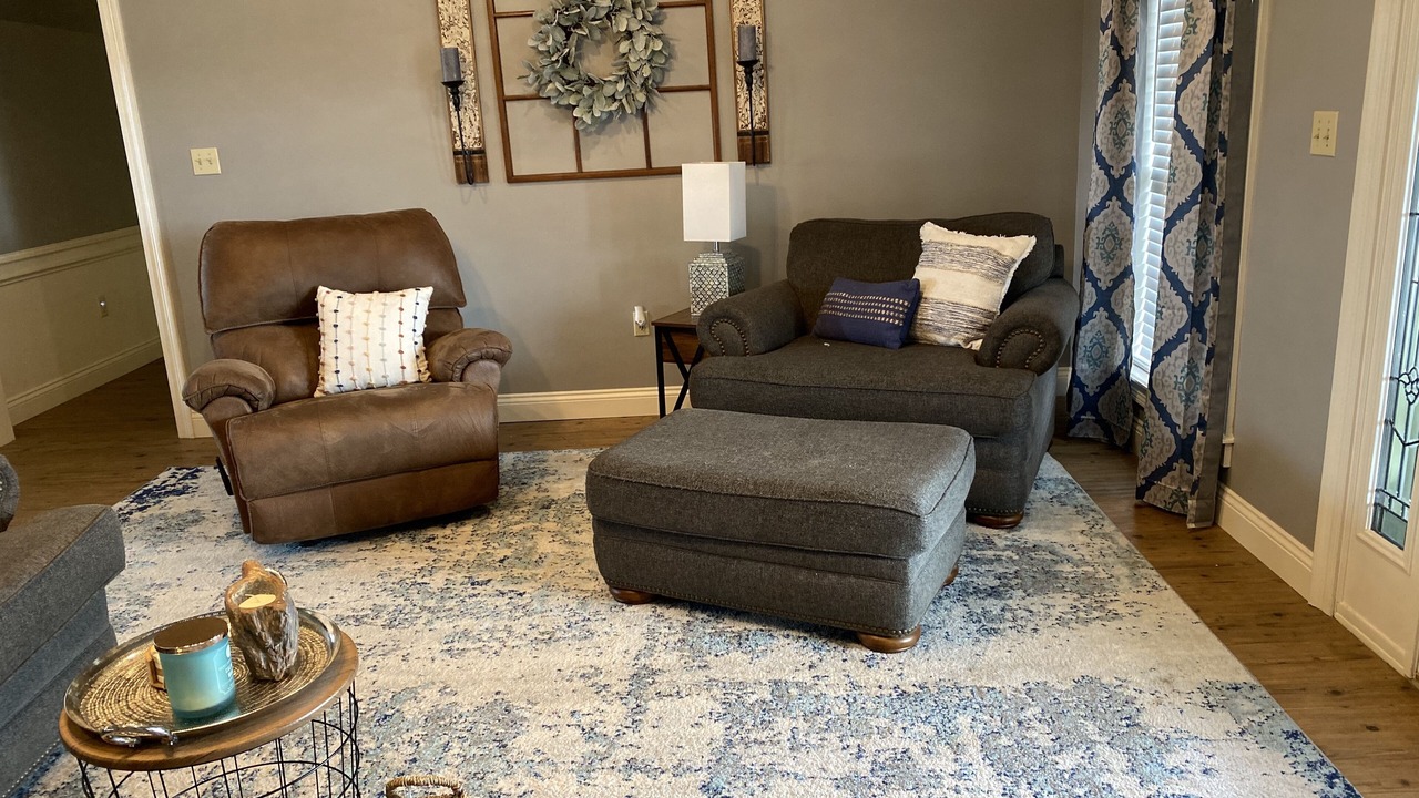 Photo of Livingroom in Sulphur