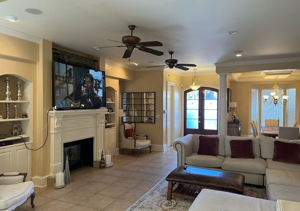 Photo of Livingroom in Harvey