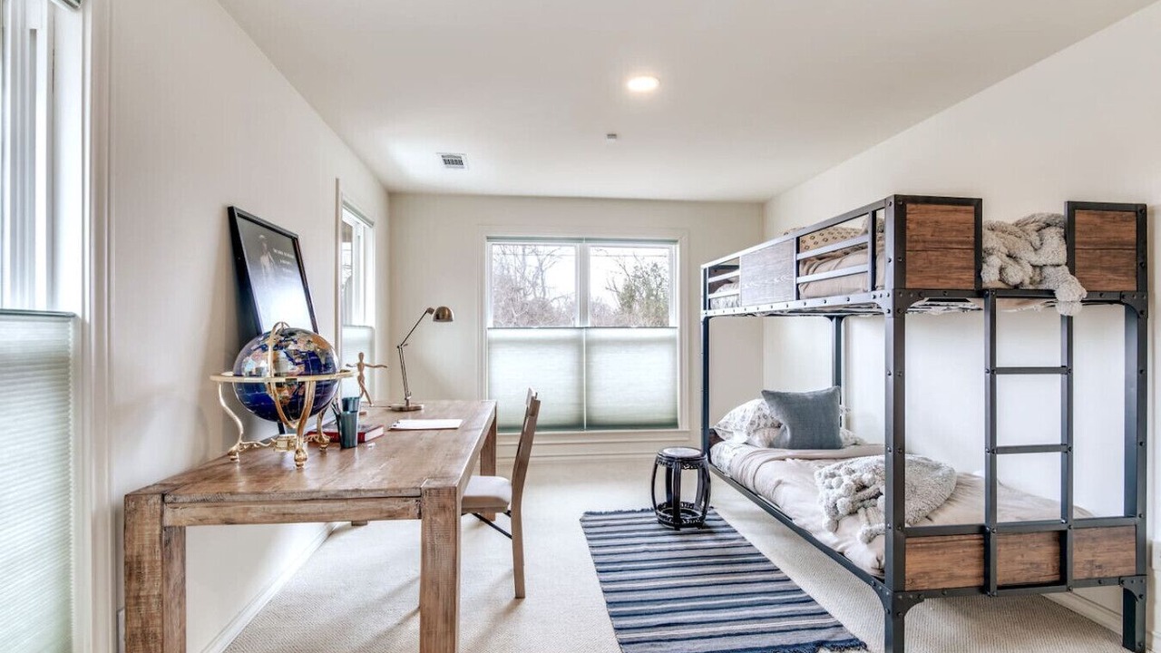 Photo of Bedroom in Greenland Hills