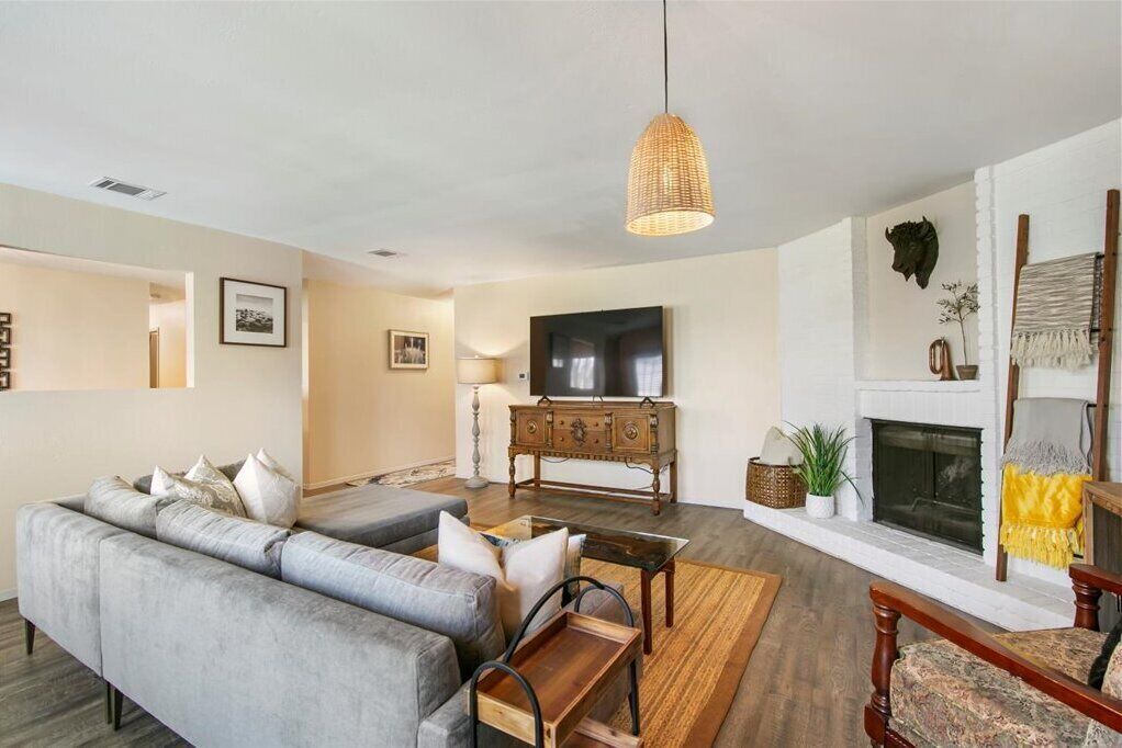 Photo of Livingroom in Quail Hollow