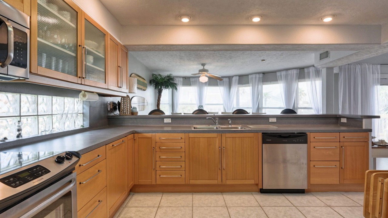 Photo of Kitchen in Pirates Beach