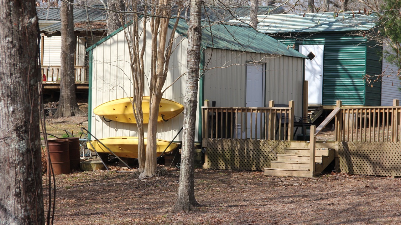 Photo of Others in Hemphill