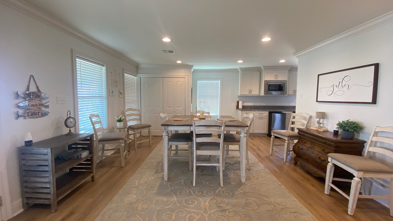 Photo of Livingroom in Chauvin