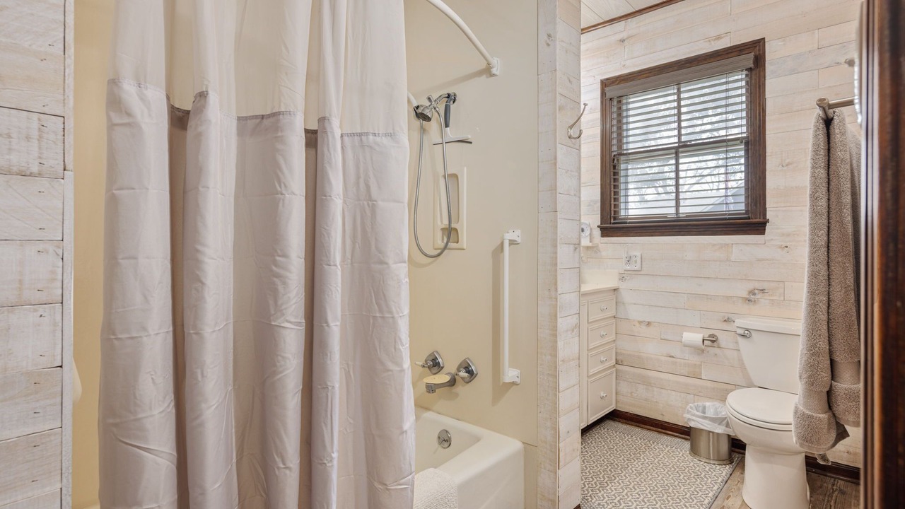 Photo of Bathroom in Milton