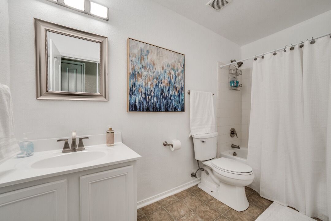 Photo of Bathroom in Live Oak