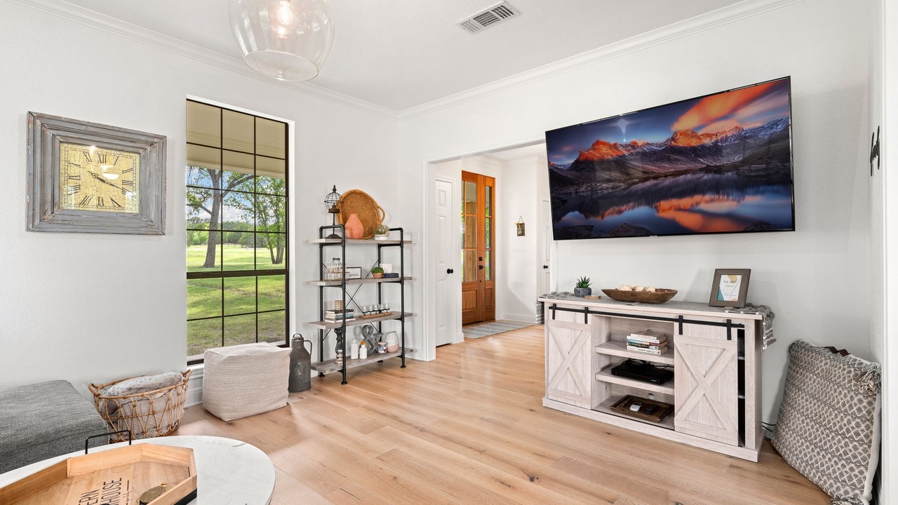 Photo of Bedroom in Glen Rose