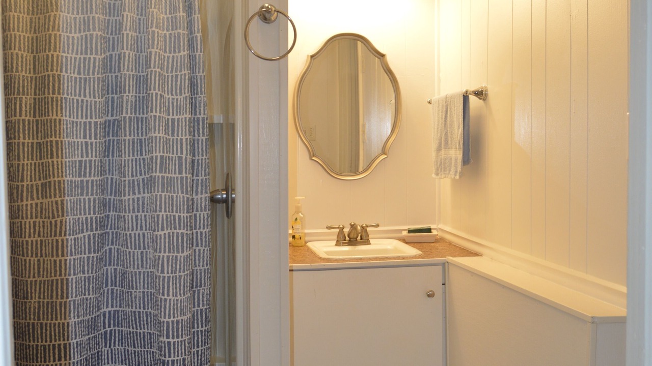 Photo of Bathroom in Breaux Bridge