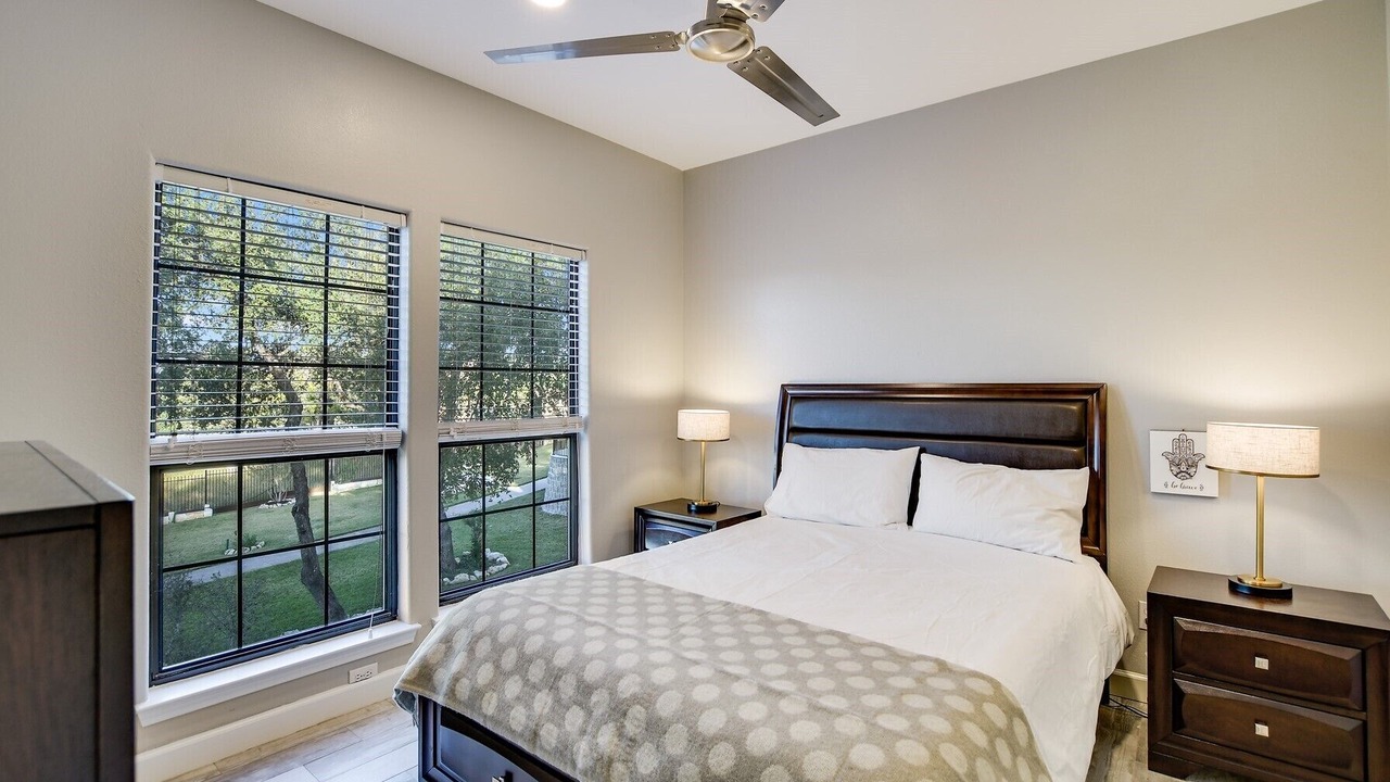 Photo of Bedroom in Highland Lake Estates