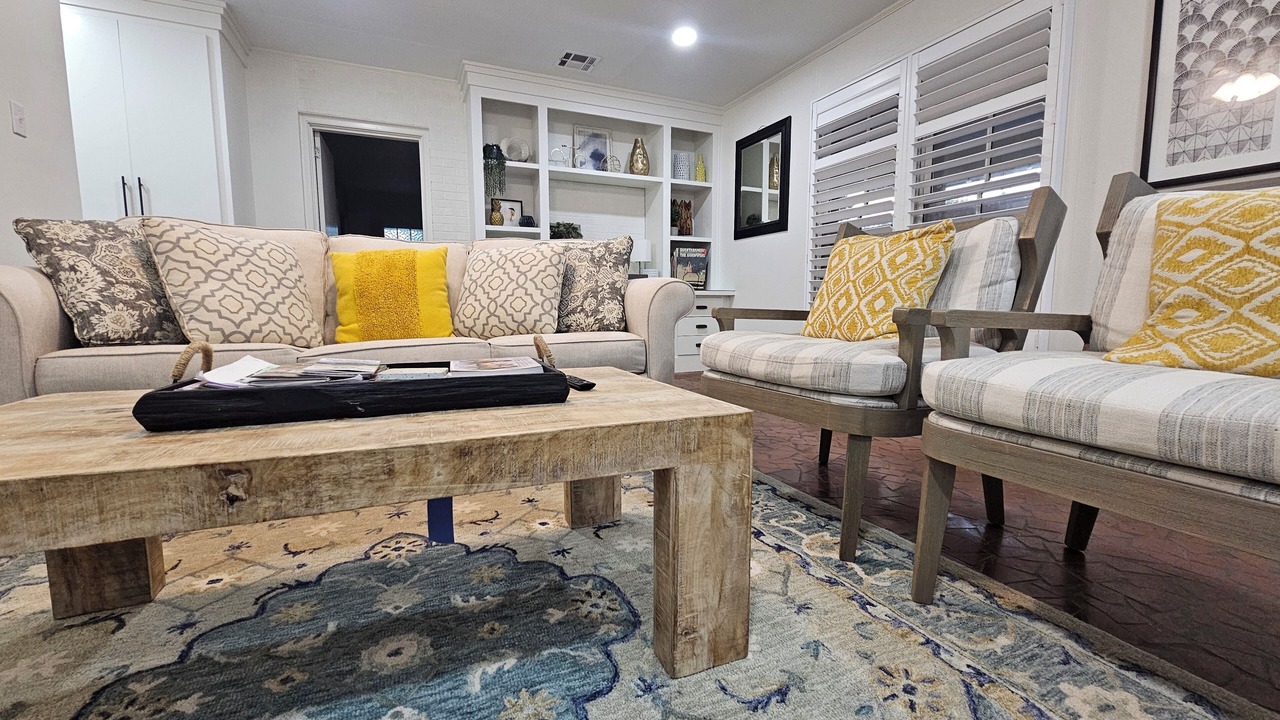 Photo of Livingroom in Mid City South