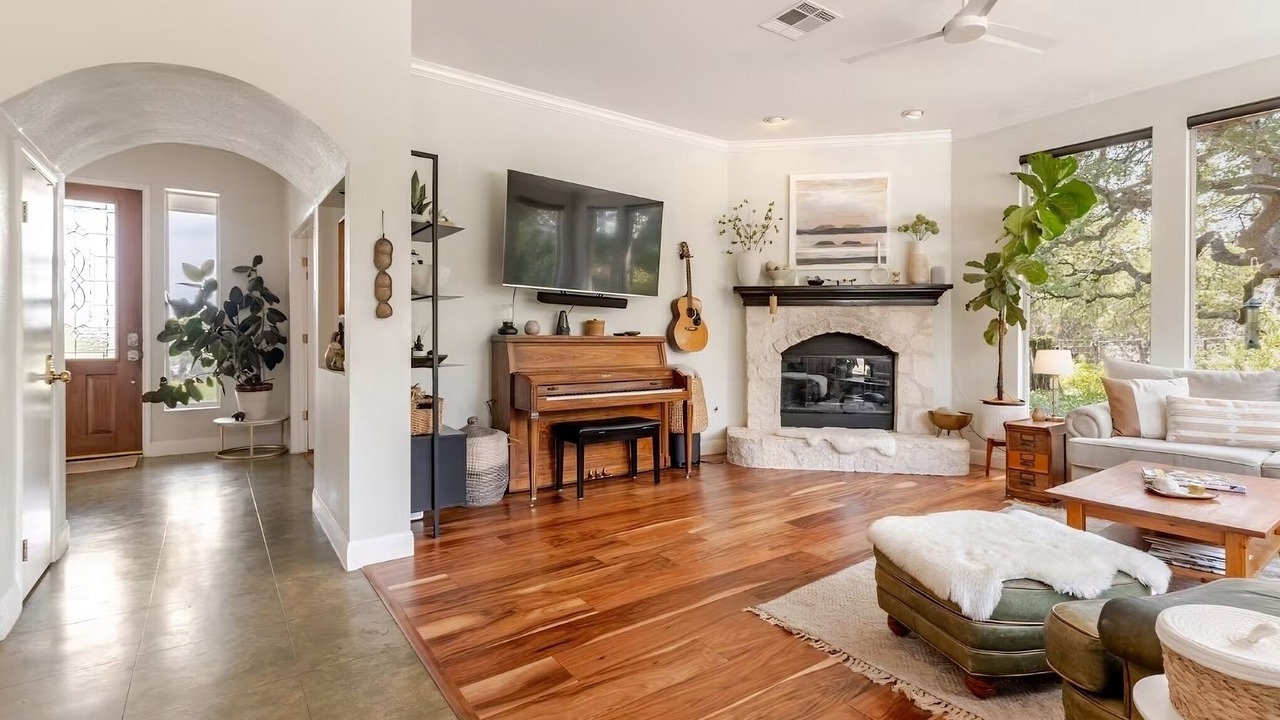 Photo of Livingroom in Dripping Springs