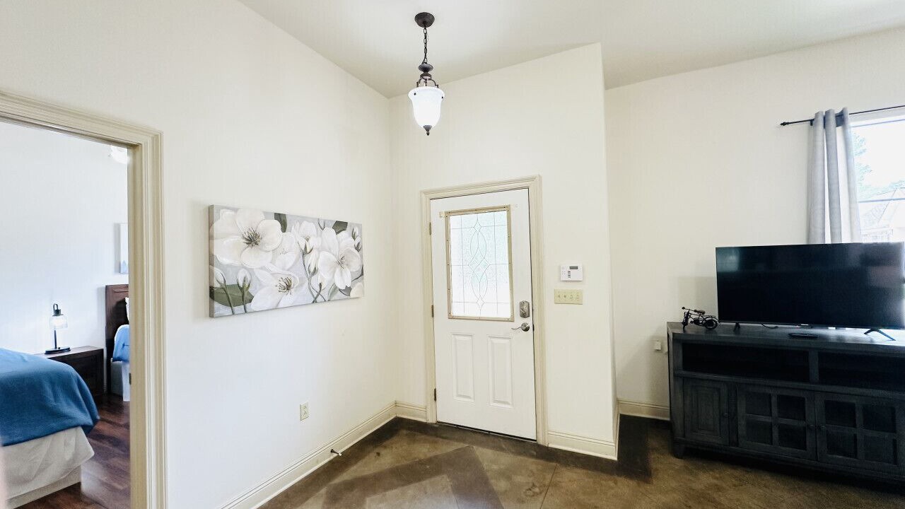 Photo of Bedroom in Pine Grove