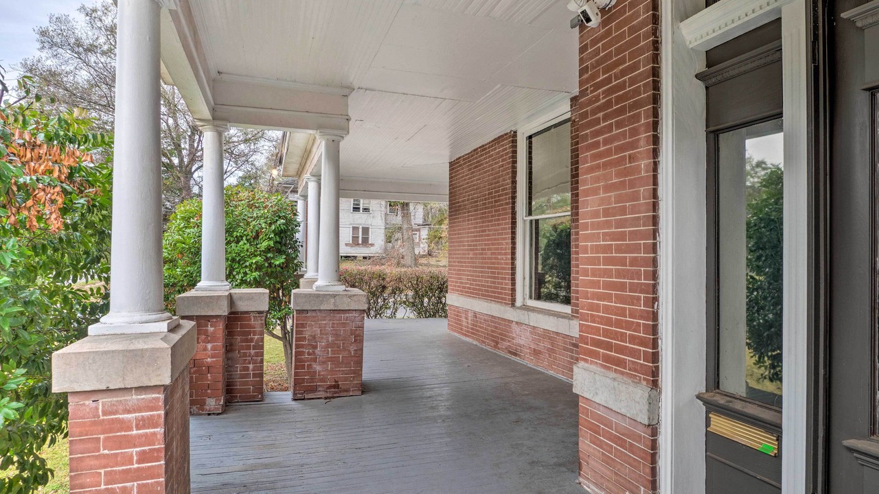 Photo of Outdoor in Highland Historic District