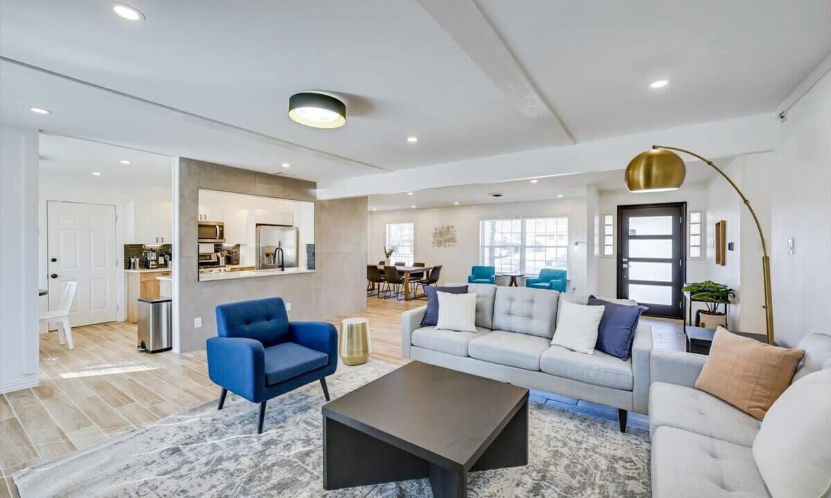 Photo of Livingroom in Northwest Dallas
